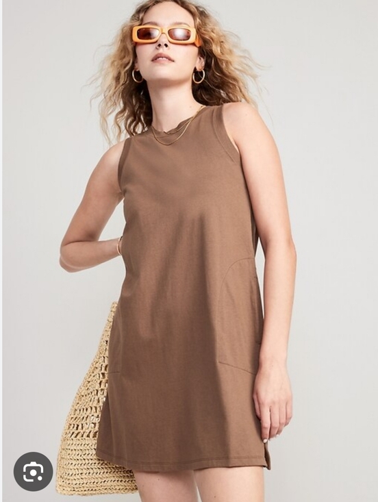 Old Navy Dresses & Skirts - Old Navy Brown Crewneck Short-Sleeve Tee
